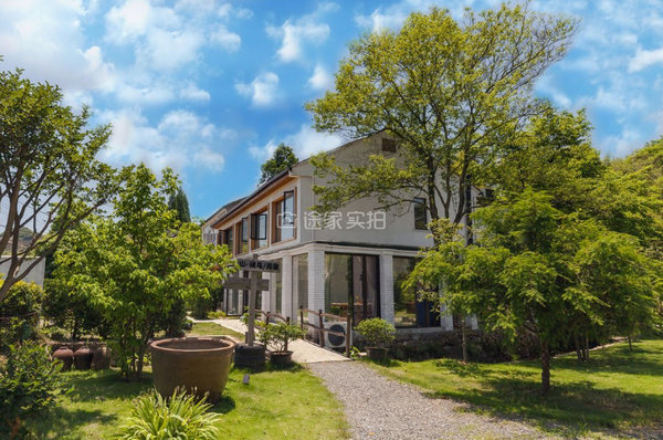 途家：五一民宿訂單恢復(fù)近7成 周邊自駕，住鄉(xiāng)村民宿成“香餑餑”