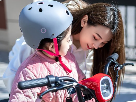 愛(ài)瑪電動(dòng)車的親子系列真的那樣安全嗎？