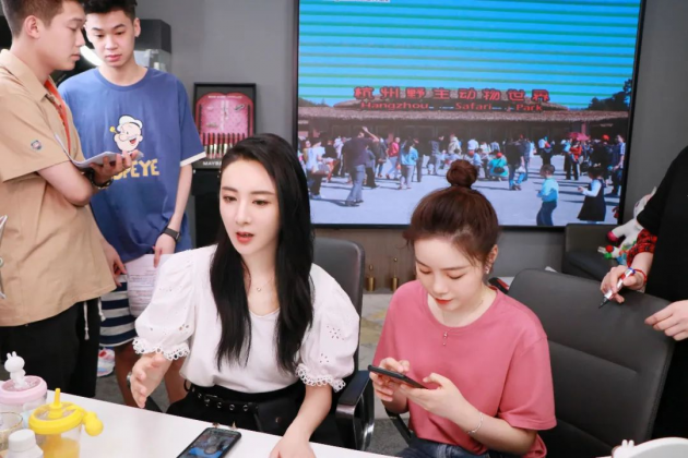 薇婭擔(dān)任杭州旅游推廣大使，為杭州代言