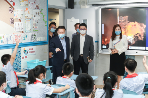 戴森通過上海市教委向六所中小學(xué)捐贈空氣凈化風(fēng)扇，為學(xué)生返校保駕護航