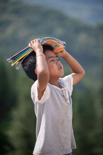 云端家長(zhǎng)會(huì)，給佤山留守兒童的特殊六一禮物