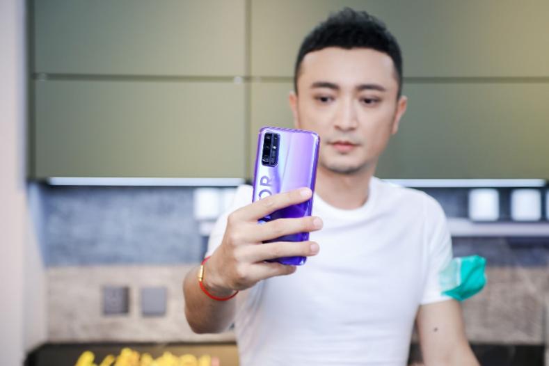 榮耀30怎么樣？銷量冠軍了解一下
