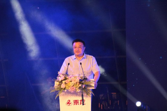 新品牌與新產(chǎn)品雙箭齊發(fā)，乘龍67品牌日點(diǎn)燃柳州盛夏