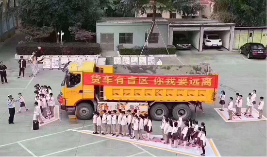 鷹駕科技助力企業(yè)復(fù)工復(fù)產(chǎn)，360°全景讓盲區(qū)事故大幅下降
