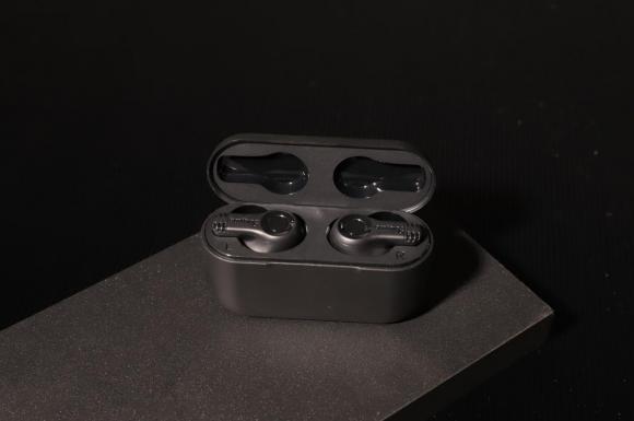 618狂歡購，omthing智能手表、藍(lán)牙耳機(jī)、音箱、氮化鎵僅需百元誠意滿滿