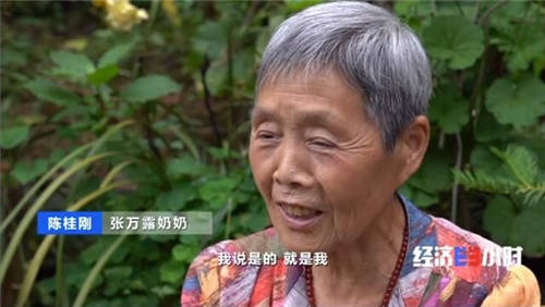 疫情期間他拉著奶奶拍抖音，圈粉50萬收入翻4倍，央視都點贊！