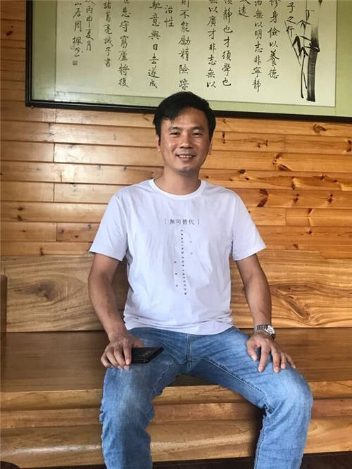 橙瓜專訪采訪番茄小說簽約作家小樓聽雨，免費網(wǎng)文模式下作家也能日入過萬