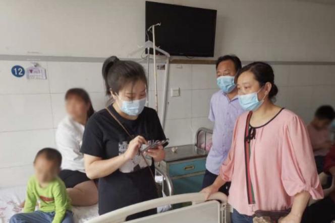 陜西一小區(qū)保安生病輕松籌上求助，業(yè)主得知后表示將資助其女兒完成學業(yè)