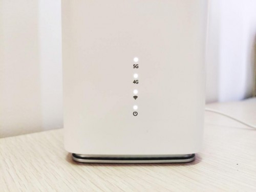 【集微拆評】OPPO 5G CPE T1評測：5G轉(zhuǎn)Wi-Fi，一張卡搞定多設(shè)備