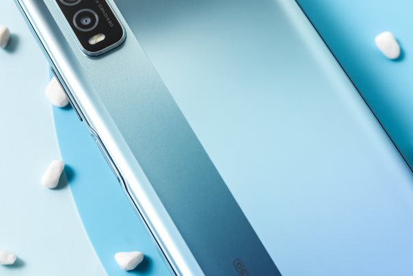 vivo Y70s迎來冷萃銀新配色，7月28日正式上市