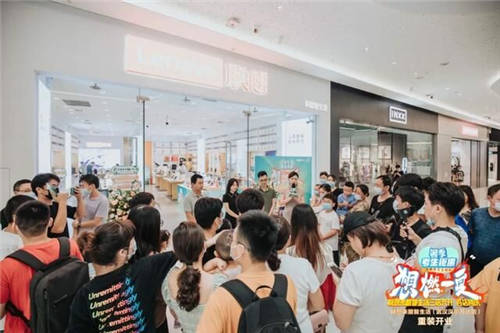 聯(lián)想來(lái)酷門店升級(jí)，三店智慧煥新齊亮相