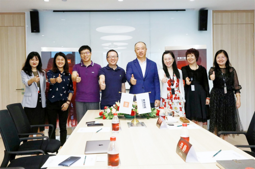 東易日盛與小米科技戰(zhàn)略簽約，共建“智慧供應(yīng)鏈金融”新生態(tài)！