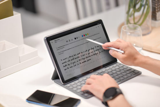 華為平板MatePad 10.8：一個“了不起”的智慧學習、輕辦公伴侶