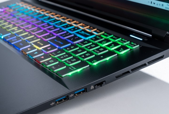 八核i7+RTX2080S體驗(yàn)如何?—雷神911 P1 Plus筆記本新品評(píng)測(cè)