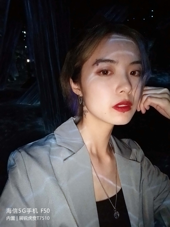 極快體驗，超清成像！海信5G手機F50搭載國產(chǎn)芯發(fā)布！