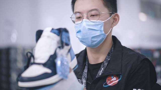 得物App發(fā)布國內(nèi)首個“鞋類鑒別團(tuán)體標(biāo)準(zhǔn)”，引領(lǐng)行業(yè)健康發(fā)展