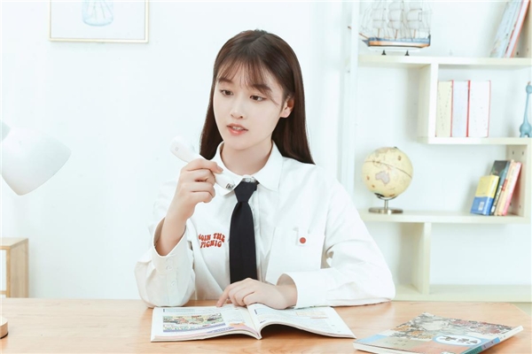 阿爾法蛋詞典筆Q3 ， 孩子的開學(xué)文具新選擇