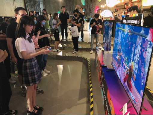百位游戲達(dá)人現(xiàn)場實測，海信電視獲封游戲神機(jī)
