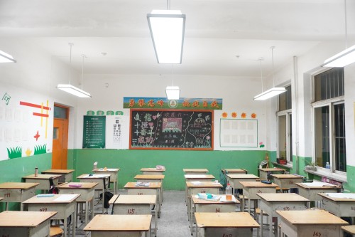 重磅！三雄極光教育扶貧公益活動登上央視新聞