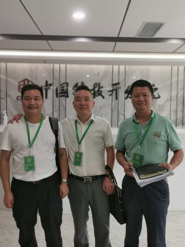 貨卡幫農(nóng)與中開院簽署正式孵化協(xié)議，聯(lián)合打造蔬果運輸共享掛車平臺