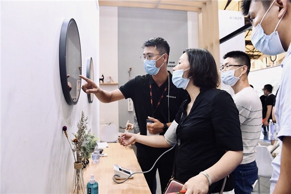 2020 上海國(guó)際智能家居展覽會(huì)召開(kāi)，MAXHUB智能鏡打造真正智能家居生活