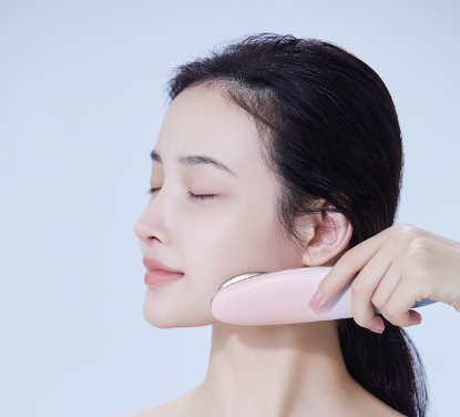 Coficoli可菲可麗微電流美容儀底氣養(yǎng)膚，盡顯素顏之美