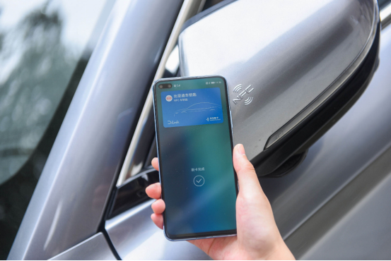 宋PLUS搭載DiLink3.0震撼上市，智能網(wǎng)聯(lián)體驗全面升級