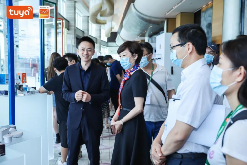 全球硬科技開發(fā)者大會（深圳）火熱開幕，涂鴉智能發(fā)布智慧安防全場景解決方案