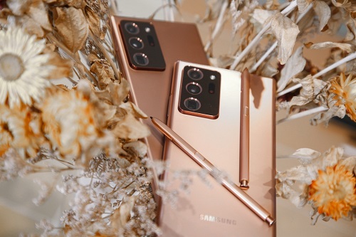 中秋國(guó)慶雙節(jié)來(lái)臨，提前入手三星Galaxy Note20系列讓長(zhǎng)假更精彩