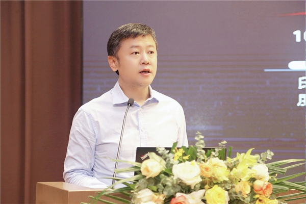 “新架構(gòu) 新動(dòng)能”— 慧點(diǎn)科技WE信創(chuàng)智慧協(xié)同峰會(huì)圓滿召開(kāi)