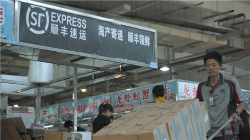 幕后：順豐，沿著江河湖海布了一個(gè)局