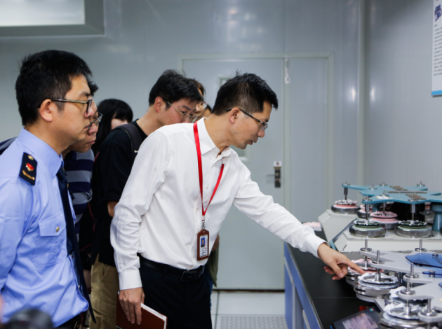 水星家紡召開“企業(yè)質(zhì)量開放日”活動，樹立奉賢企業(yè)標(biāo)桿