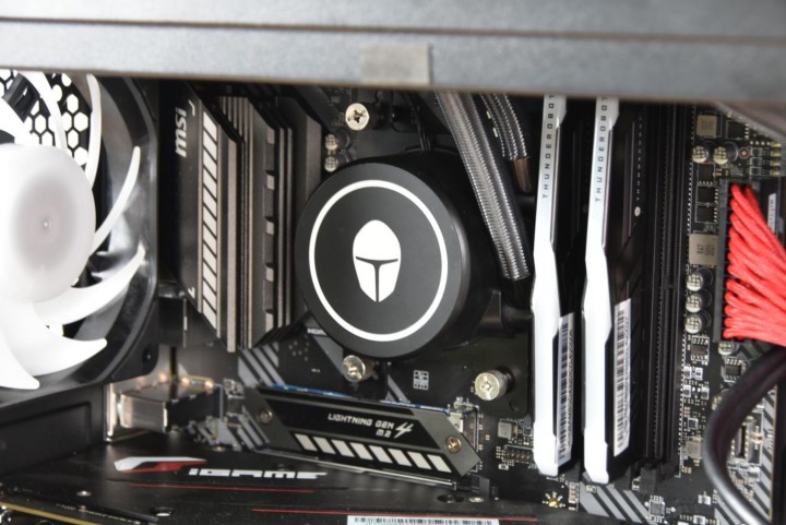 AMD YES！雷神911黑武士 Ryzen 評(píng)測(cè)
