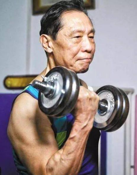 央視國慶晚會“C位”鐘南山！每一次出現(xiàn)，都留下了金句
