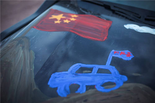 英雄再會(huì)！長(zhǎng)城炮車主玩轉(zhuǎn)阿拉善英雄會(huì)