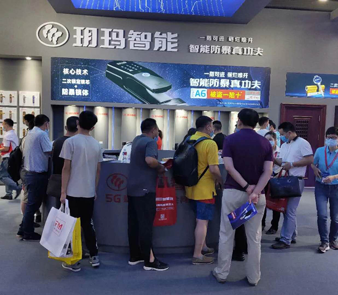 智能門鎖安全升級受關(guān)注，玥瑪二次鎖定更安全