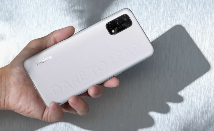 realme真我Q2正式亮相，天璣800U的“王炸“5G終端