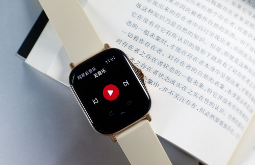 華米科技Amazfit GTS 2體驗(yàn)：血氧+心率，健康監(jiān)測(cè)從它開(kāi)始