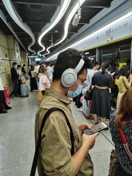 降噪耳機(jī)，這7大因素是關(guān)鍵！ 音樂廠牌酷狗首發(fā)M9頭戴式降噪耳機(jī)，499元高性價(jià)比單品