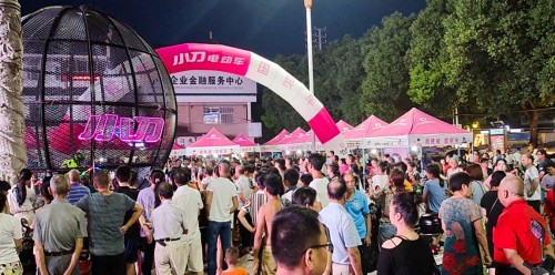 小刀環(huán)球飛車，一個品牌電動車的速度與激情