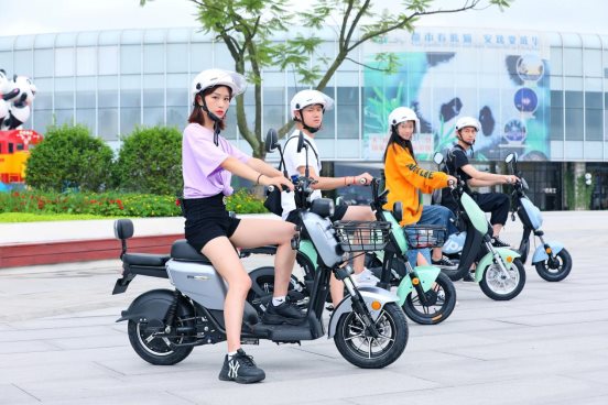 買電動(dòng)車陷入選牌子困境？愛瑪電動(dòng)車——好品牌不懼對(duì)比
