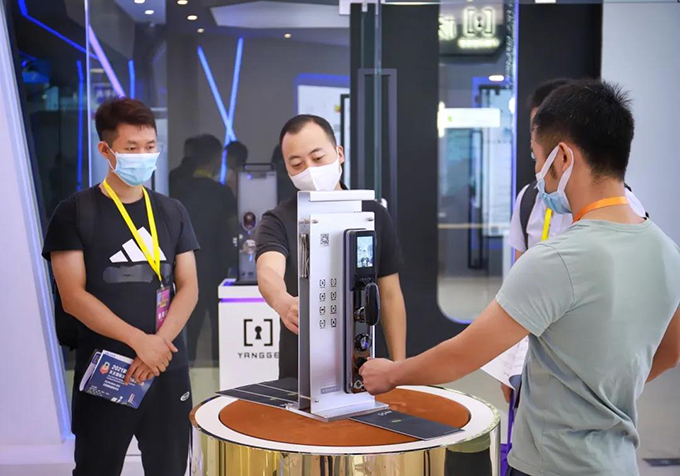 第二屆鎖博會上智能門鎖最閃亮的一顆星：楊格智控 安全穩(wěn)定！