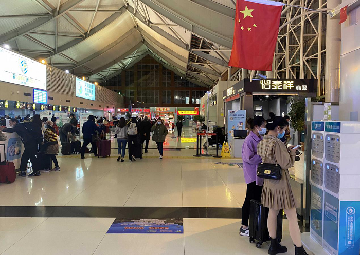 街電獨(dú)家為麗江機(jī)場(chǎng)旅客提供續(xù)航保障，“雙節(jié)”訂單較去年同期增長(zhǎng)25%