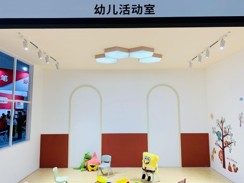 重慶教裝展，三雄極光來勢洶洶洶洶！