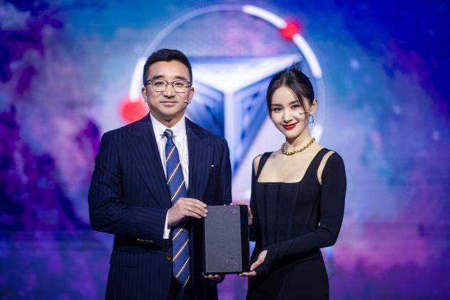 《三體》遇到ThinkPad X1 Fold：以萬物的尺度折疊，以思考進(jìn)化時代