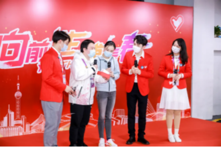 李佳琦雙十一助力進(jìn)博會，為“小葉子”打氣!