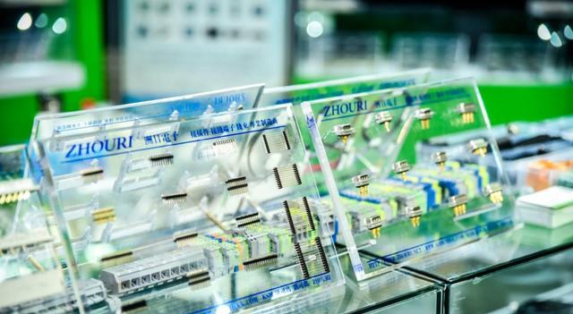 11月16日，中國(guó)電子元器件廠商集體亮相第96屆中國(guó)電子展