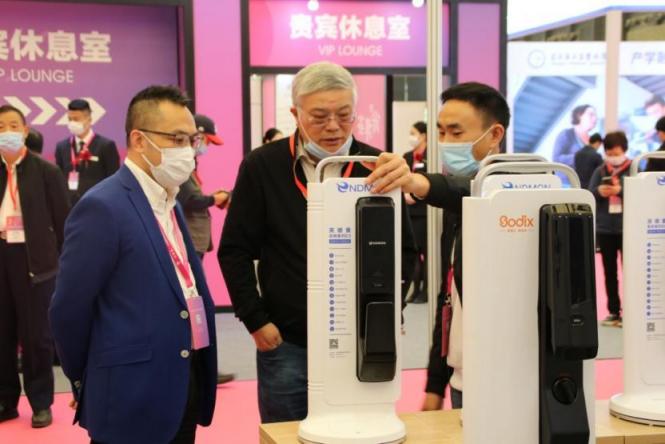 三木攜手尚博薈，引領(lǐng)時(shí)尚潮流，樹(shù)立創(chuàng)新品牌形象
