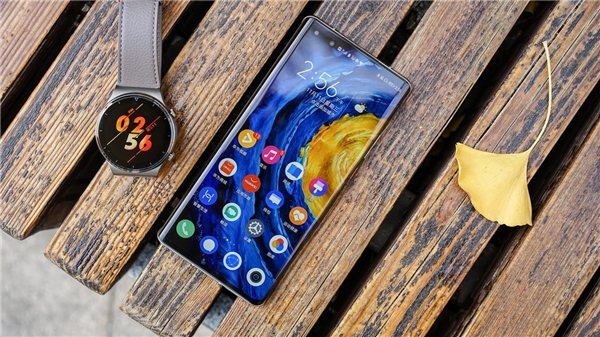 曬曬我的“出行神器”：Mate40 Pro+華為手表 出門真的離不開！