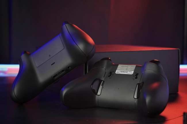 北通阿修羅3整體做工驚艷，甚至比對xbox Series 手柄更好